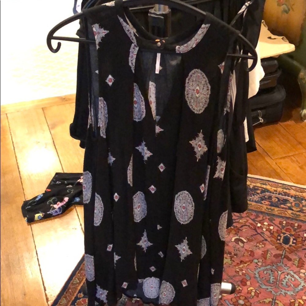 Black free people dress/top